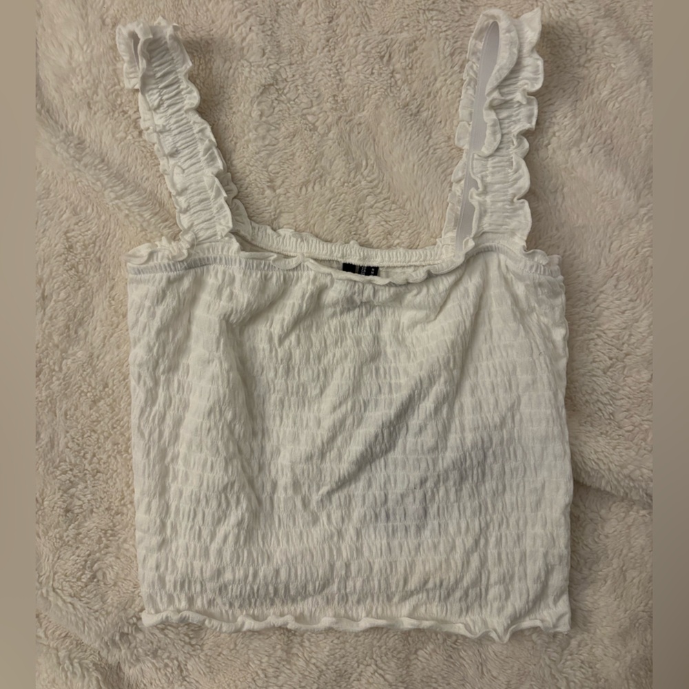 White Ruffled Women's Top Vero Moda medium